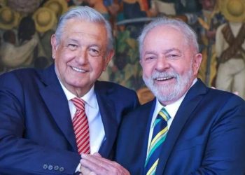 Condena AMLO intento golpista en Brasil para derrocar a Lula