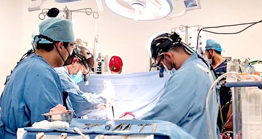 Realiza IMSS primer transplante bipulmonar en la historia