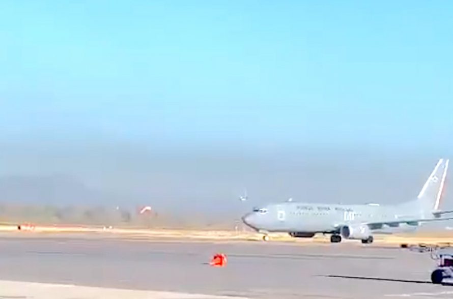 Intentan rescatar a Ovidio Guzmán, disparan a avión de Fuerza Aérea y balas alcanzan a aeronave de Aeroméxico