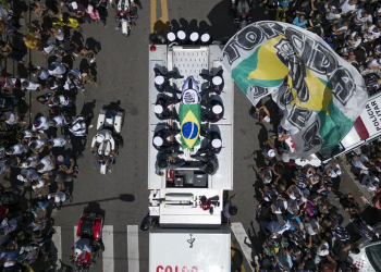 Pelé sepultado en cementerio de Santos, la ciudad que lo hizo famoso