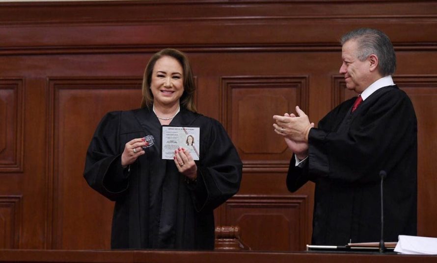 Reitera Kenia López que Yasmín Esquivel no puede ser presidenta de la Corte