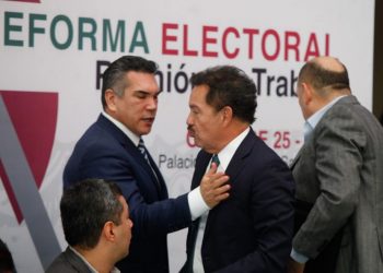 Sostienen esgrima de mensajes en redes sociales “Alito” Moreno e Ignacio Mier