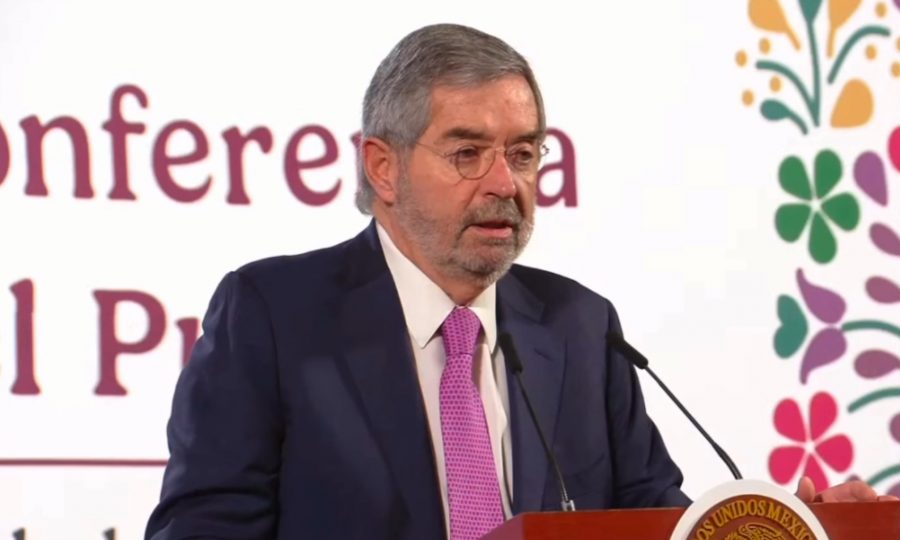 “No están solos, y no van a estar solos”, De la Fuente a mexicanos en EU