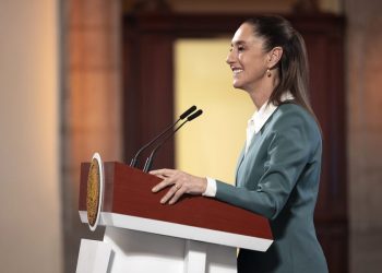 Felicita Sheinbaum a Trump como nuevo presidente de EU; ofrece diálogo, respeto y cooperación