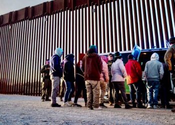 Urge ONU a respetar derechos de migrantes tras medidas de Trump en frontera con México