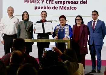 Firma Sheinbaum leyes secundarias de la reforma energética y las envía al Congreso