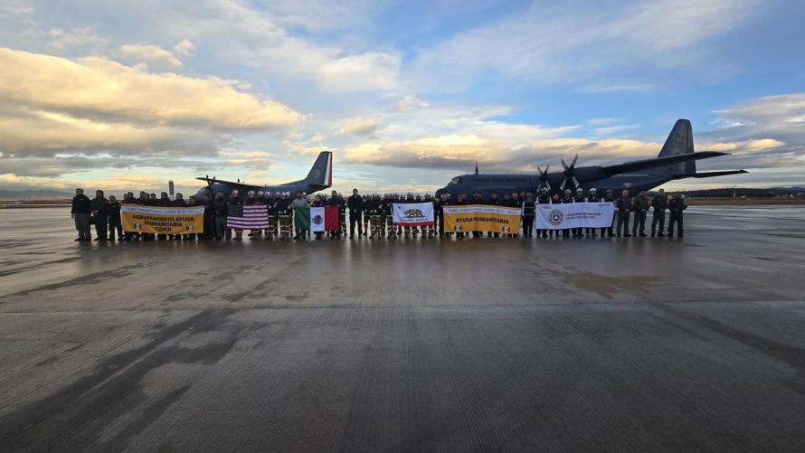 Viaja grupo de ayuda humanitaria a Los Ángeles para combatir incendios forestales