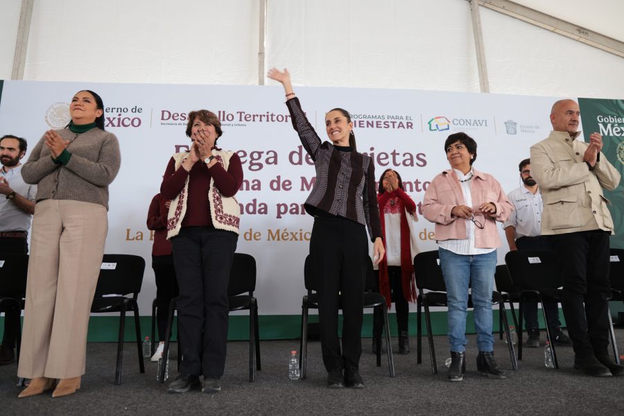 Se reúne Sheinbaum con gabinete ante imposición de aranceles por Trump