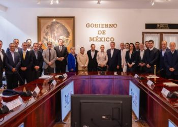 Se reúne Sheinbaum con el CCE para revisar avances del Plan México