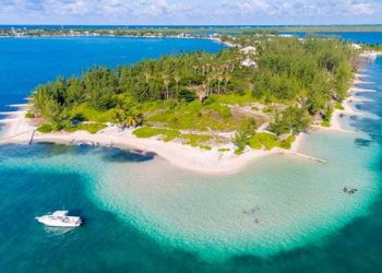 Sismo de magnitud 7.6 estremece a las Islas Caimán, se percibe en Quintana Roo