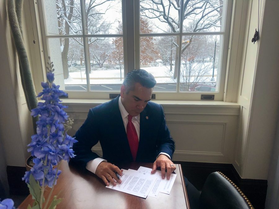 Impulsa Alejandro Moreno reforma para blindar a México contra ciberataques