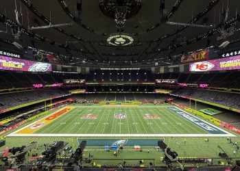 Chiefs, por el tricampeonato; Eagles, por la revancha en el Super Bowl LIX