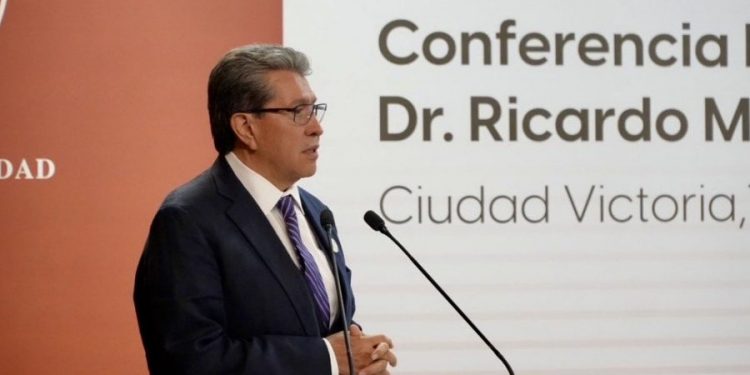 Reprueba Monreal que sus hermanos pretendan transferirse la gubernatura de Zacatecas