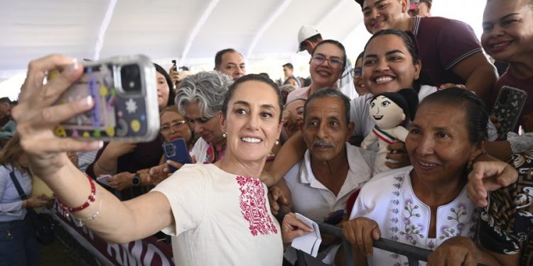 A 48 horas de la imposición de aranceles de EU, Sheinbaum reitera “cooperación sí, subordinación nunca”