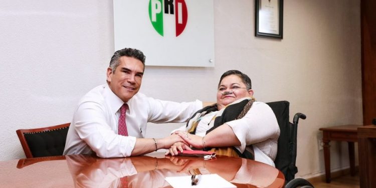 Lamenta Alejandro Moreno la muerte de la ex diputada Norma Aceves García