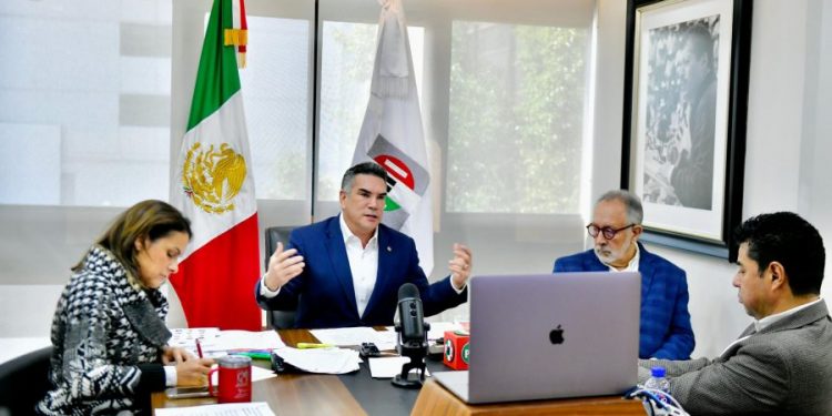 Denuncia Alejandro Moreno retroceso democrático en México con narcogobierno de Morena