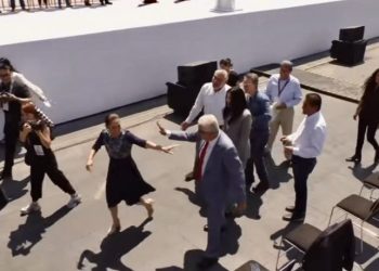 Se disculpan Adán Augusto, Manuel Velasco y Ricardo Monreal con Sheinbaum por “desaire”; fue “la emoción del momento”