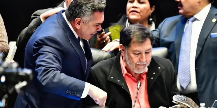 Intercambian “Alito” Moreno y Fernández Noroña descalificaciones; “debería estar en el manicomio”, afirma el priísta