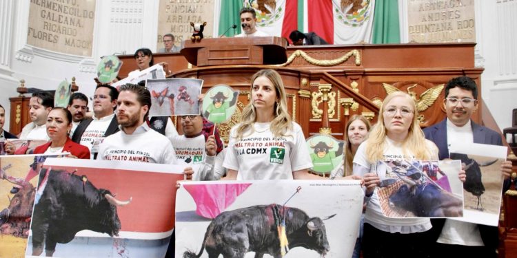 Aprueba Congreso de la CDMX prohibición de corridas de toros con violencia