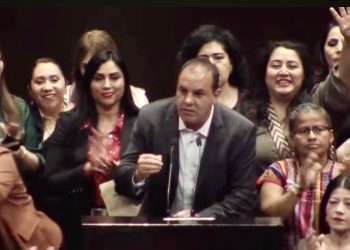 Evade Cuauhtémoc Blanco desafuero; diputadas de Morena votan a su favor