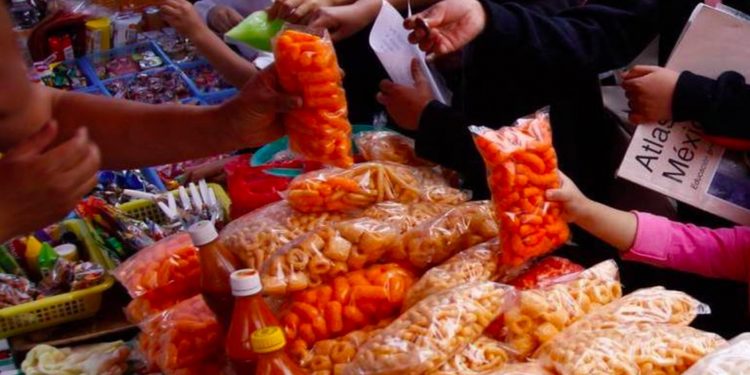 “Hay un buen ánimo, una aceptación” sobre prohibición de comida “chatarra” en escuelas: Mario Delgado