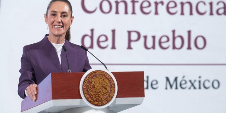 Tendrá Sheinbaum llamada telefónica con Trump probablemente este jueves tras imposición de aranceles