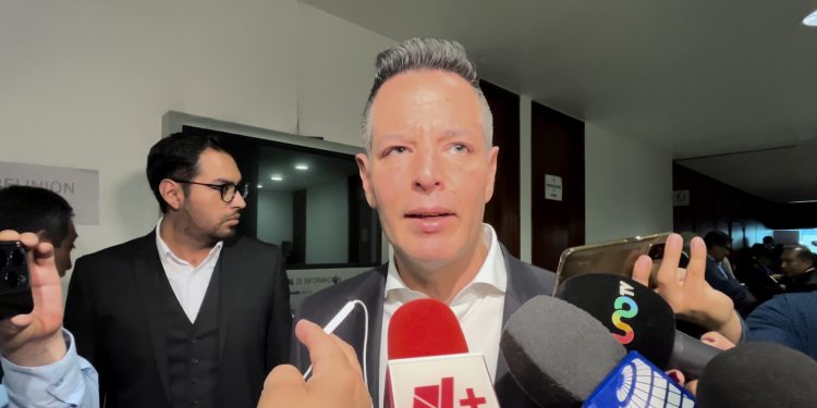 “¡No se hagan bolas!”, Alejandro Murat a detractores que le piden desista de afiliarse a Morena