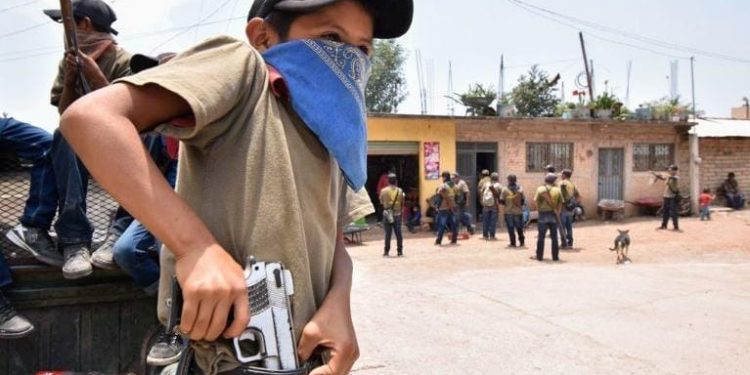 En riesgo 200 mil niñas, niños y adolescentes de ser reclutados por el crimen organizado en México