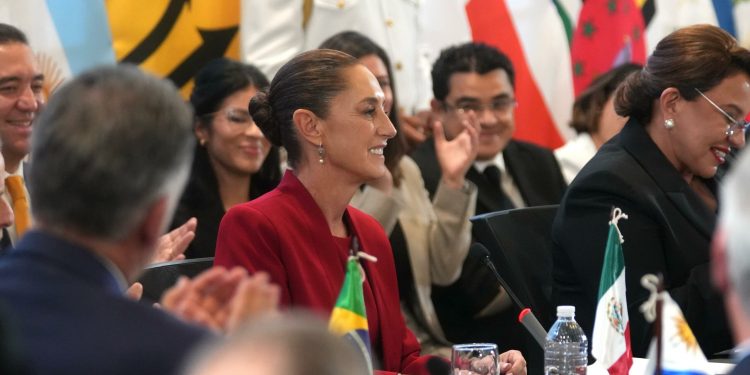 Sheinbaum convoca a Cumbre por el Bienestar Económico de América Latina