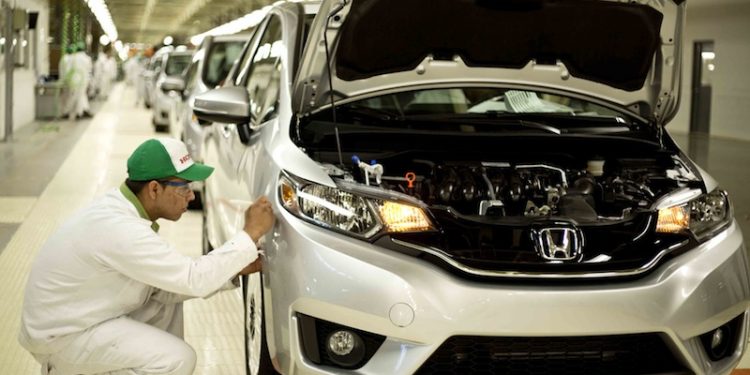Ebrard desmiente traslado de producción de Honda a EEUU