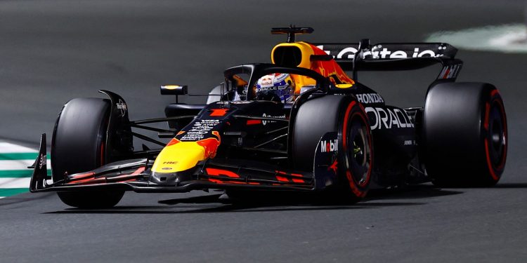 Verstappen pone a Red Bull en la pole del GP de Arabia Saudita