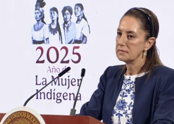 Marca Sheinbaum distancia con el fuero y llama a un debate nacional