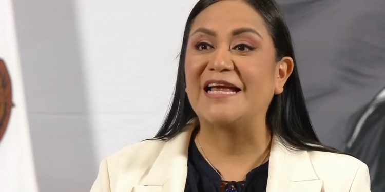 Sheinbaum respalda a Ariadna Montiel ante críticas de diputados de Morena
