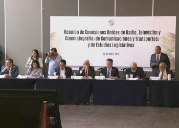 Aprueban comisiones del Senado nueva Ley de Telecomunicaciones; oposición reprocha que se pretenda “apagar” a redes incómodas