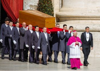 Roma y el mundo se despiden del Papa Francisco con un funeral masivo y humilde entierro