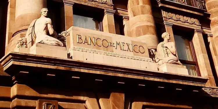 Banxico entrega a gobierno casi 18 mil millones de pesos del remanente de 2024