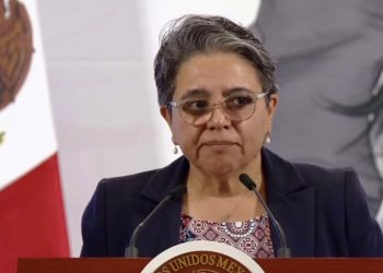 Inhabilitan a empresa e investigan a otras 16 farmacéuticas por irregularidades en compra de medicamentos