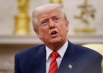 Trump amenaza con acciones legales contra el New York Times por “interferencia ilícita”