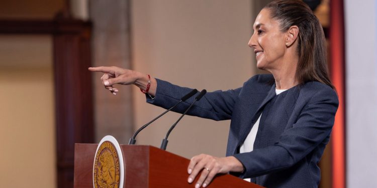 Sheinbaum pide a bancos bajar tasas de interés para apoyar a Pymes