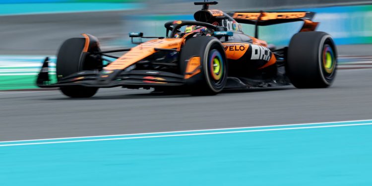 Piastri gana GP de Miami y completa hat-trick de victorias