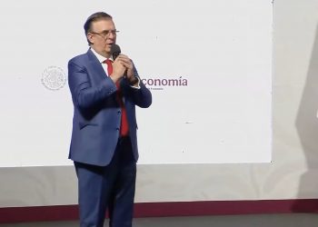 Anuncia Ebrard eliminación de 1,062 registros de acero para proteger a industria nacional