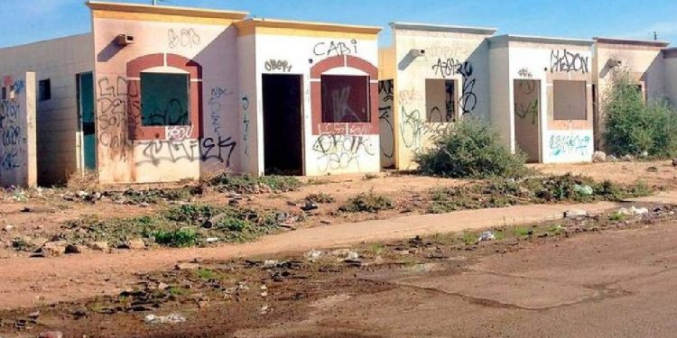 Informa Sheinbaum que hay más de 600 mil viviendas abandonadas o invadidas en México