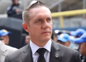 Nombra Brugada a Adrián Rubalcava nuevo director del Metro