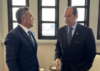 Alejandro Morena se reúne con Javier Martínez-Acha, canciller de Panamá