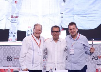 Emilio Romano asume la presidencia de la Asociación de Bancos de México y plantea nuevas metas