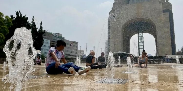Inicia nueva onda de calor en México, afectará al menos 17 estados