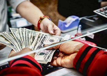 Republicanos buscan gravar remesas; México perdería 3,250 mdd al año