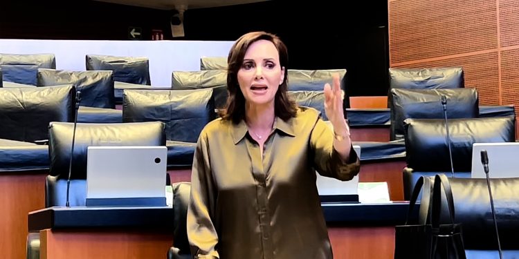 Lilly Téllez encara a Fernández Noroña en el Senado: “Devuelva el dinero del viaje”