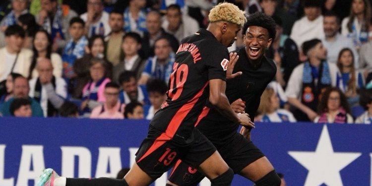 Barça conquista LaLiga en el derbi catalán con goles de Yamal y Fermín