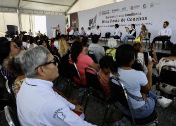 Sheinbaum promete rescatar a todos los mineros de Pasta de Conchos; se han recuperado 21